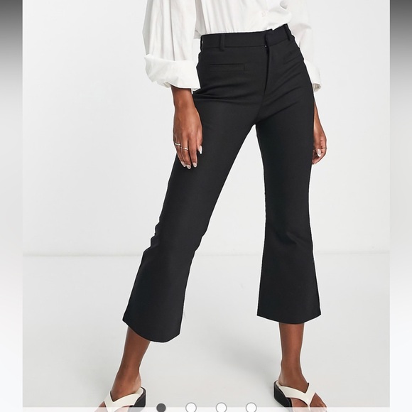 Stradivarius tailored kickflare pants in black size 6 - Picture 1 of 3